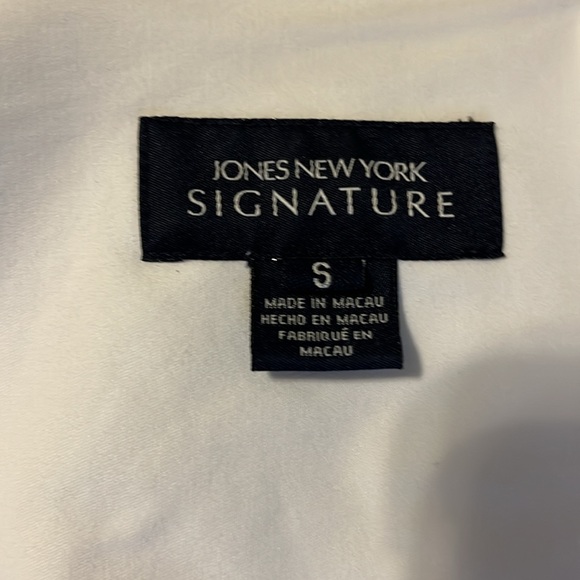 White Jones New York Signature Jean Jacket Size S - Picture 3 of 3